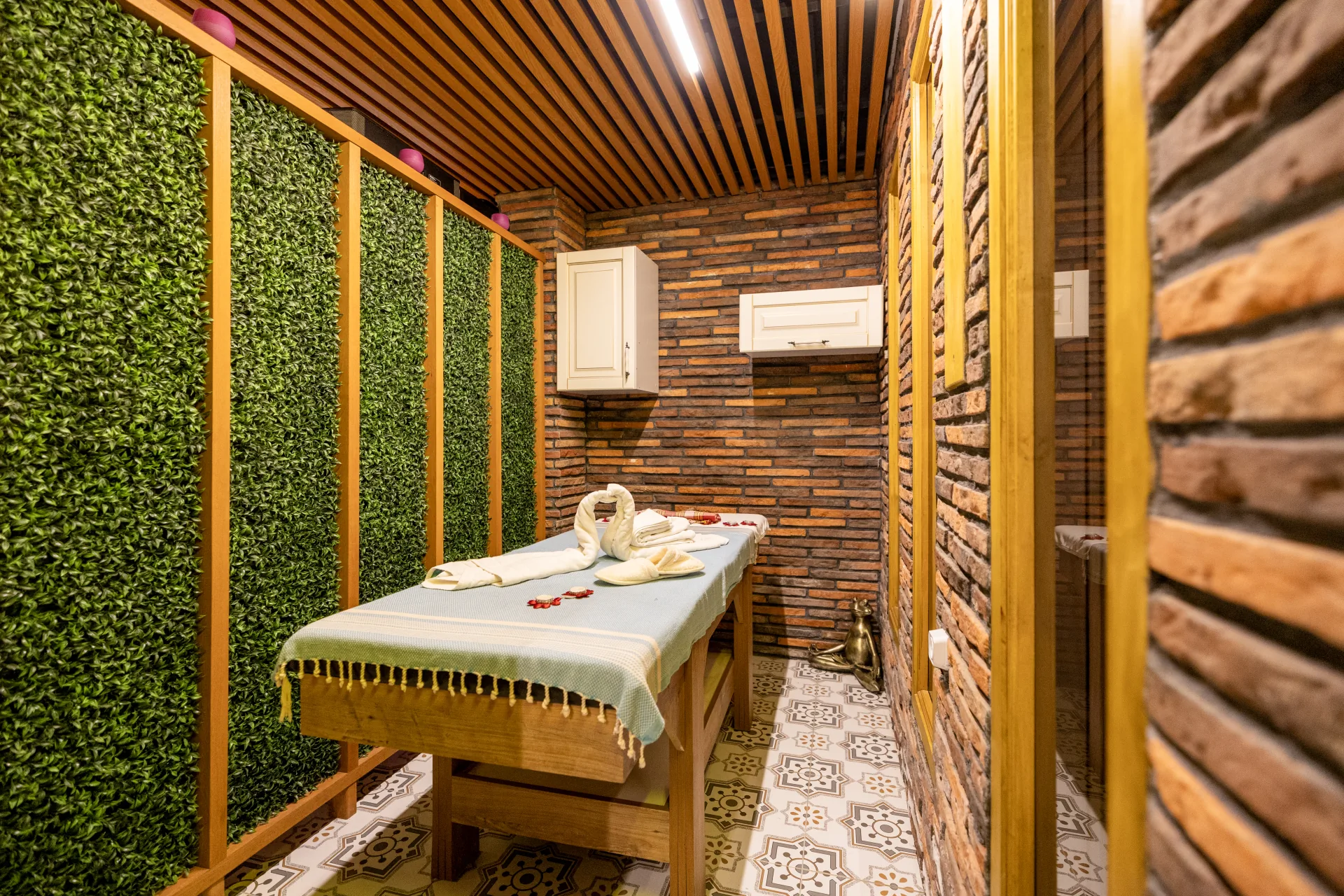 Poison Garden SPA